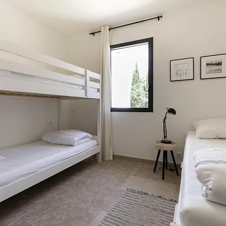 Mont Ventoux: Luxury Retreat With Private Pool And Provençal Views * Malaucene
